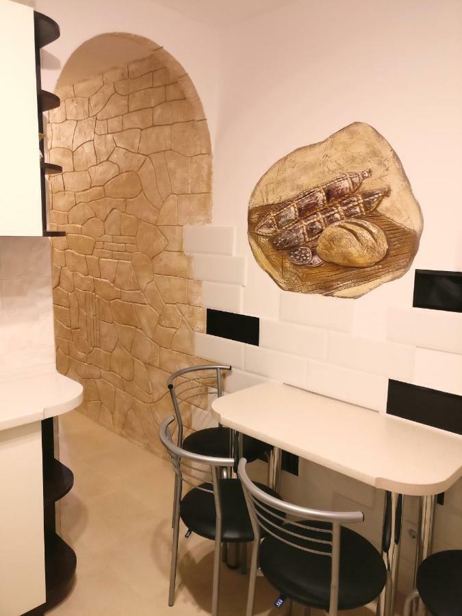 Very Nice Apartment In L'Viv Leopoli Esterno foto